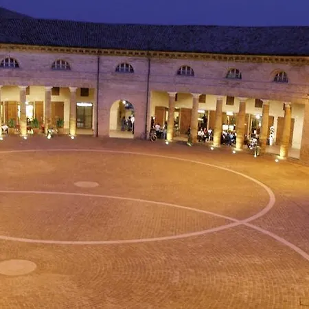 Al Foro Annonario Senigália